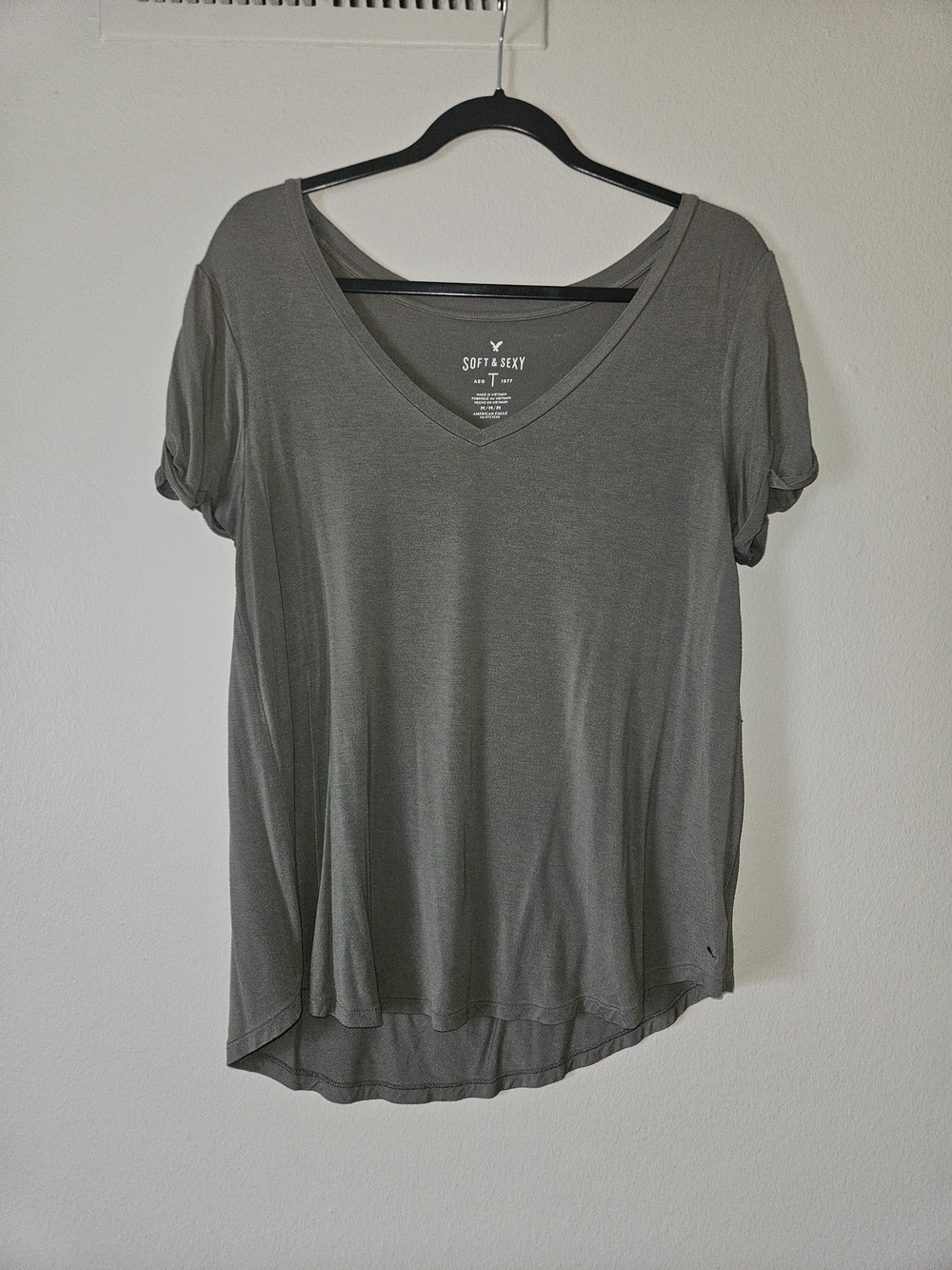 American Eagle Soft & Sexy Tee